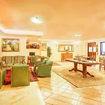 コッレヴェルデ パーク 4*