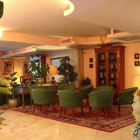 Отель Colleverde Park 4*